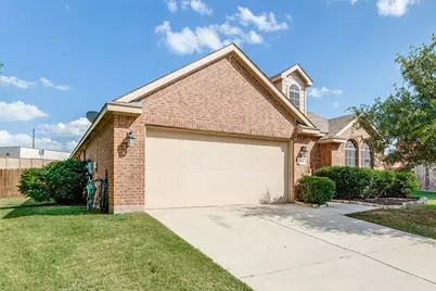 700 Lark Drive, Aubrey, TX 76227 - Photo 3