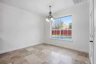 1104 Lynnwood Dr, Cleburne, TX 76033 - Photo 13