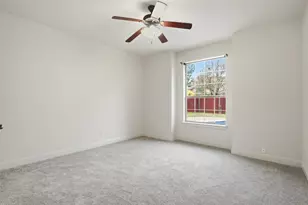 1104 Lynnwood Dr, Cleburne, TX 76033 - Photo 29