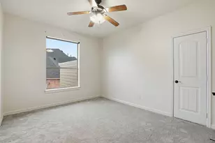 1104 Lynnwood Dr, Cleburne, TX 76033 - Photo 25