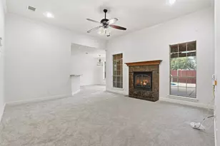 1104 Lynnwood Dr, Cleburne, TX 76033 - Photo 11