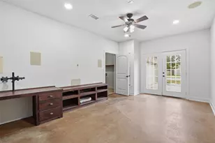 1104 Lynnwood Dr, Cleburne, TX 76033 - Photo 31