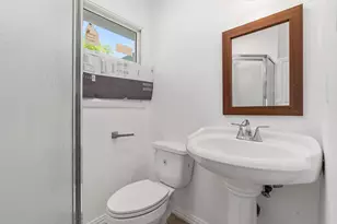 1201 W Felix St, Fort Worth, TX 76115 - Photo 13