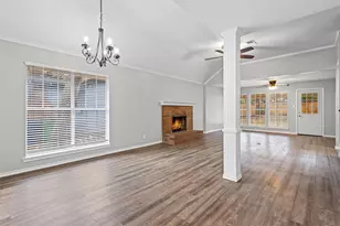 305 Virginia Ave, Waxahachie, TX 75165 - Photo 3