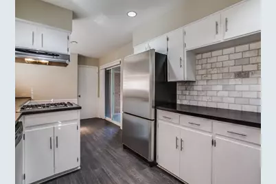 6327 Town Hill Lane, Dallas, TX 75214 - Photo 11