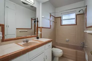 6327 Town Hill Ln, Dallas, TX 75214 - Photo 19