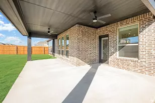 156 Rosewood Dr, Glenn Heights, TX 75154 - Photo 37
