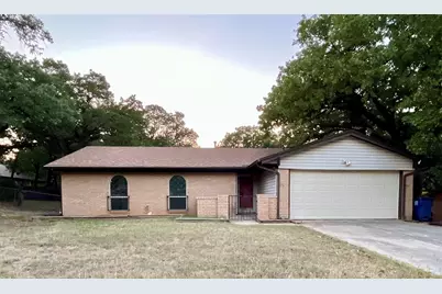 209 N Jarvis Lane, Azle, TX 76020 - Photo 1