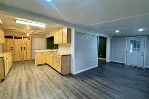 209 N Jarvis Ln, Azle, TX 76020 - Photo 7