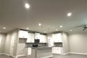 211 Tristan St, Mansfield, TX 76063 - Photo 3