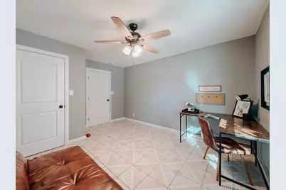 812 W 11th Avenue, Corsicana, TX 75110 - Photo 13