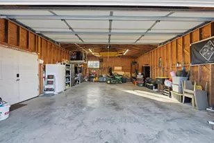 1021 Scenic Dr, Justin, TX 76247 - Photo 5