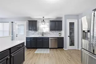 1021 Scenic Dr, Justin, TX 76247 - Photo 19