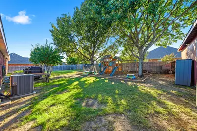 1021 Scenic Drive, Justin, TX 76247 - Photo 37