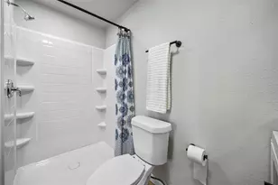 88 Live Oak St, Alvarado, TX 76009 - Photo 11