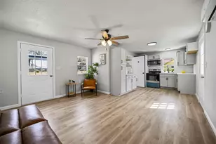 88 Live Oak St, Alvarado, TX 76009 - Photo 7