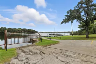 88 Live Oak St, Alvarado, TX 76009 - Photo 3