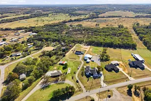 2225 J E Woody Rd, Springtown, TX 76082 - Photo 29