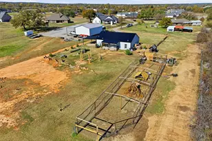 2225 J E Woody Rd, Springtown, TX 76082 - Photo 27