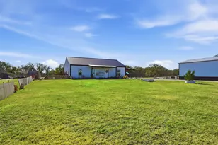 2225 J E Woody Rd, Springtown, TX 76082 - Photo 3