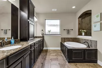 6912 Barolo Drive, Rowlett, TX 75088 - Photo 25