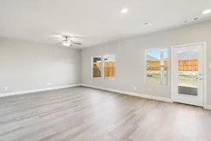 2211 Gustavus Dr, Sherman, TX 75092 - Photo 9