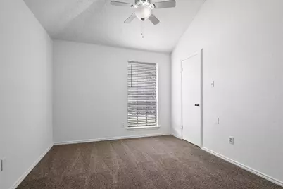 1601 Autumn Breeze Lane, Lewisville, TX 75077 - Photo 23