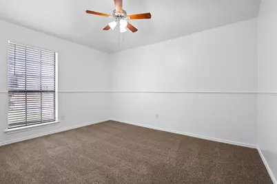 1601 Autumn Breeze Lane, Lewisville, TX 75077 - Photo 21