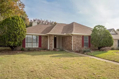 1601 Autumn Breeze Lane, Lewisville, TX 75077 - Photo 5