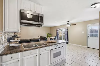 6520 Yarmouth Avenue, North Richland Hills, TX 76182 - Photo 21