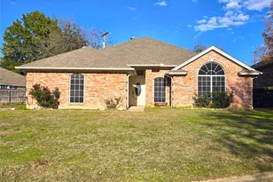 604 Valleyridge Ct, Decatur, TX 76234 - Photo 1