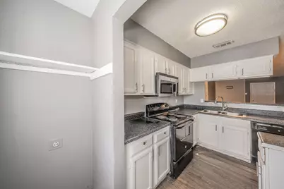 2215 Aspen Drive, Dallas, TX 75227 - Photo 5