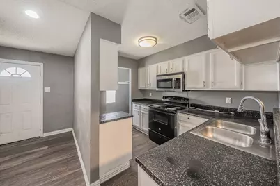 2215 Aspen Drive, Dallas, TX 75227 - Photo 7