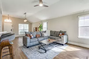 7129 Sample Dr, The Colony, TX 75056 - Photo 9