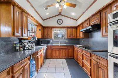 1519 Shannon Place, Carrollton, TX 75006 - Photo 11