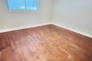 2211 S Vernon Ave, Dallas, TX 75224 - Photo 11