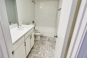 2211 S Vernon Ave, Dallas, TX 75224 - Photo 9