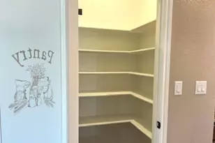 2306 Creek Dr, Granbury, TX 76048 - Photo 13