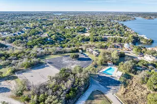 2306 Creek Dr, Granbury, TX 76048 - Photo 35