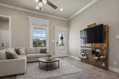 2306 Creek Drive, Granbury, TX 76048 - Photo 3