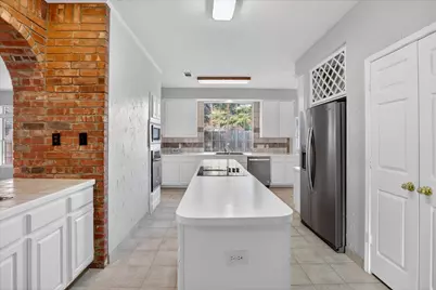 6114 Pinwood Circle, Arlington, TX 76001 - Photo 5