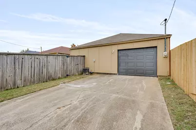2334 Markland Street, Irving, TX 75060 - Photo 23