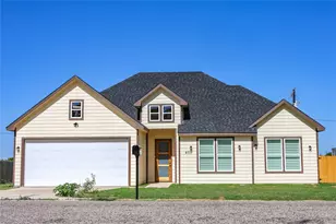 400 Simpson Dr, Southmayd, TX 75092 - Photo 1