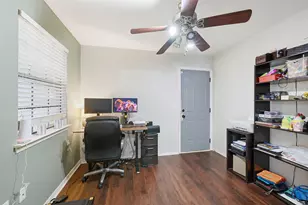 912 S Old Orchard Ln, Lewisville, TX 75067 - Photo 7