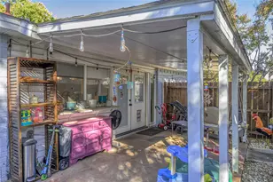 2038 Rose Hill Rd, Carrollton, TX 75007 - Photo 33