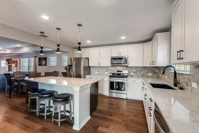 900 Rough Hollow Drive, McKinney, TX 75071 - Photo 3