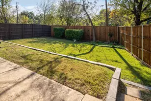 821 Peavy Rd, Dallas, TX 75218 - Photo 15