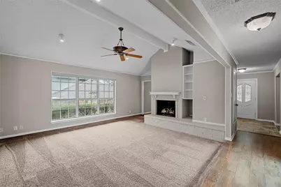 3900 Green Valley Drive, Waco, TX 76710 - Photo 17