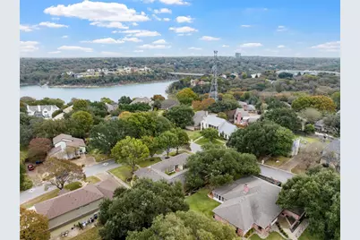 3900 Green Valley Drive, Waco, TX 76710 - Photo 37