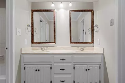 3900 Green Valley Drive, Waco, TX 76710 - Photo 27